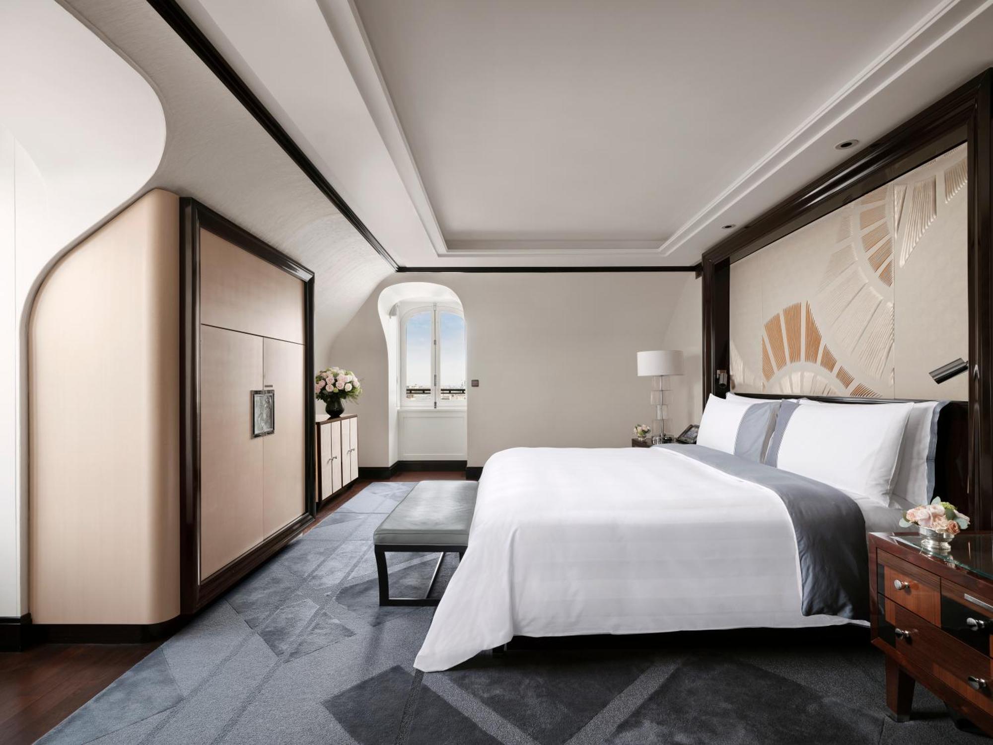 The Peninsula Parigi