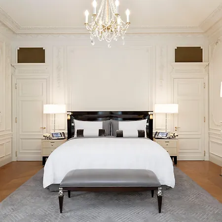 The Peninsula 5*