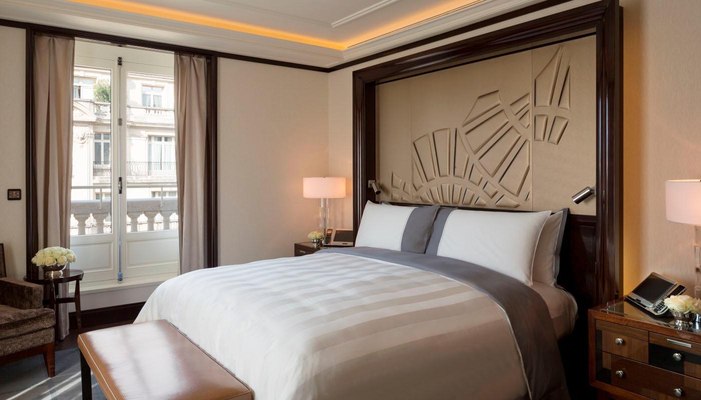 The Peninsula 5* Paris