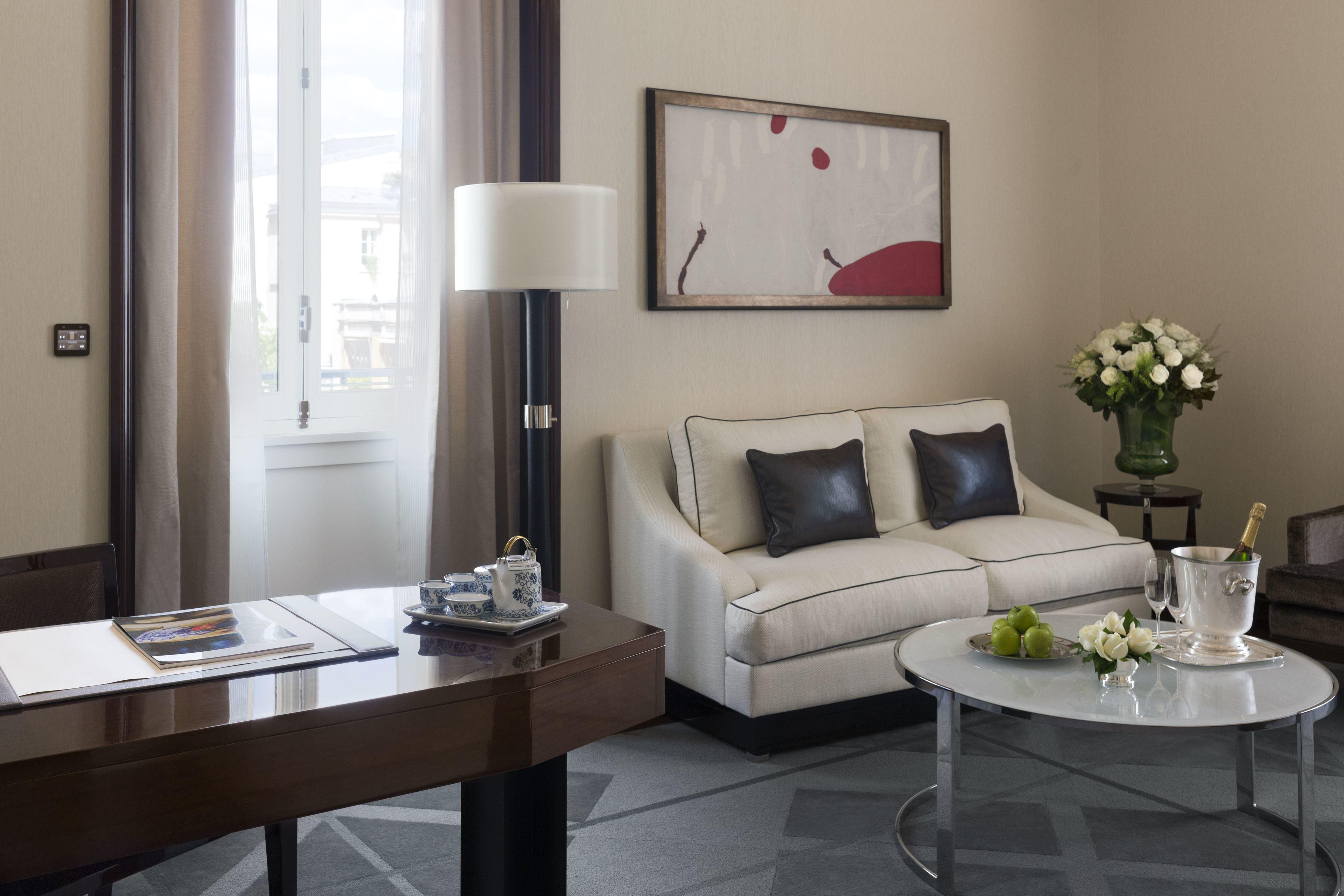 The Peninsula 5* Paris